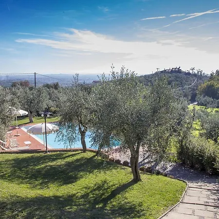 Modern In With Swimming Pool Holiday home *